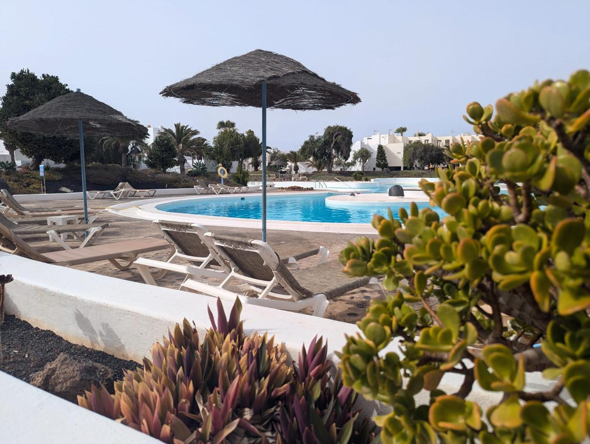 Charming Flat In Los Molinos With Terrace & Pools, Near Playa Bastian Costa Teguise Ngoại thất bức ảnh